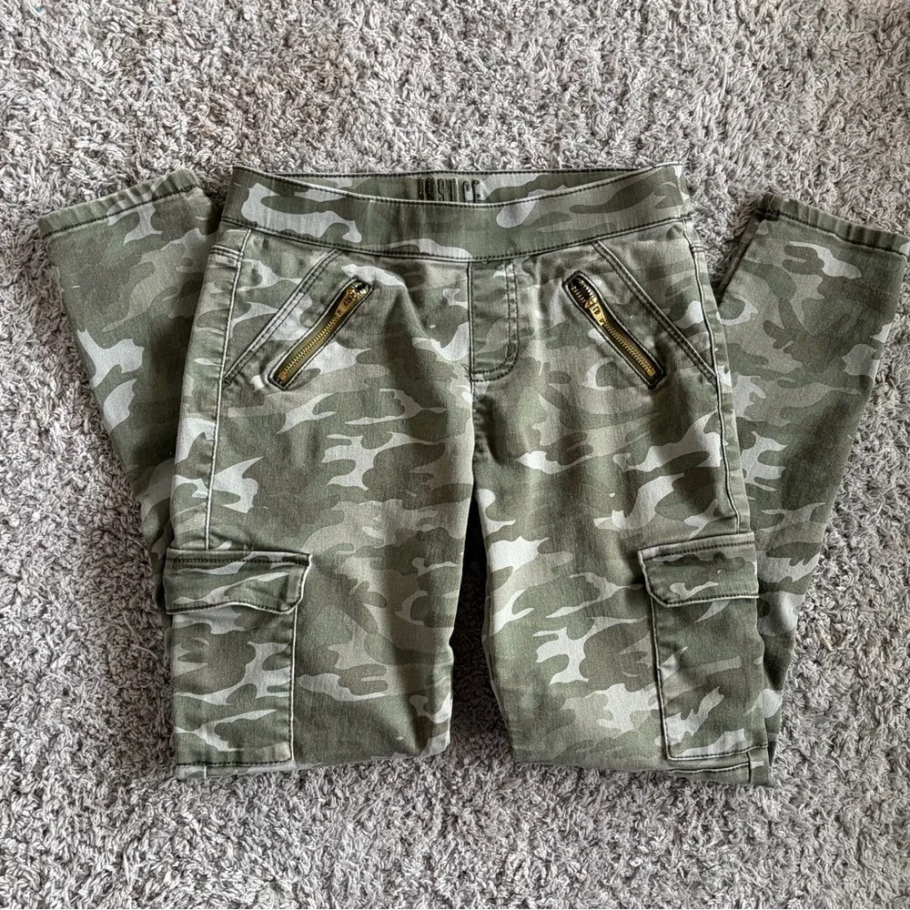 Justice•Girls Camo Cargo Jeggings | Size 12